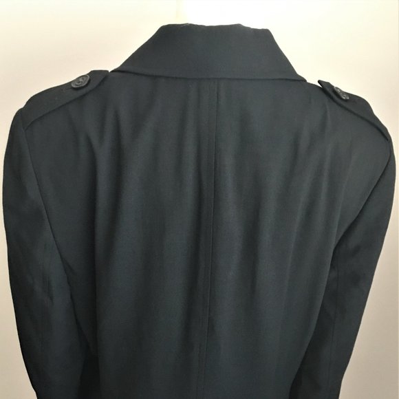 Liz - Picture 2 of 4